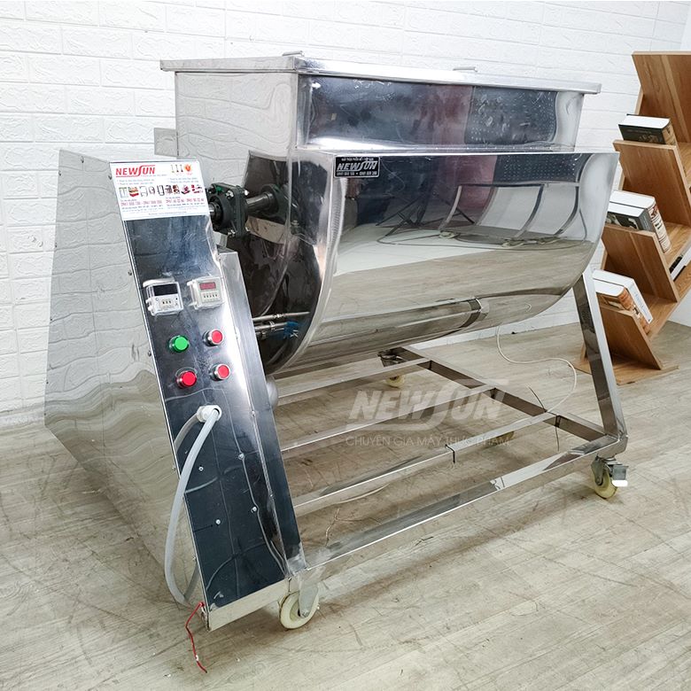 Nếu có thể hãy đến trực tiếp cửa hàng để xem và chạy thử máy móc trước khi quyết định mua hàng
