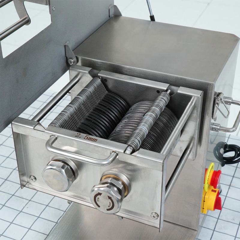 May-thai-thit-tuoi-song-NS-RQ-III-ava4 Máy thái thịt tươi sống cao cấp RQ-III (dao kép)