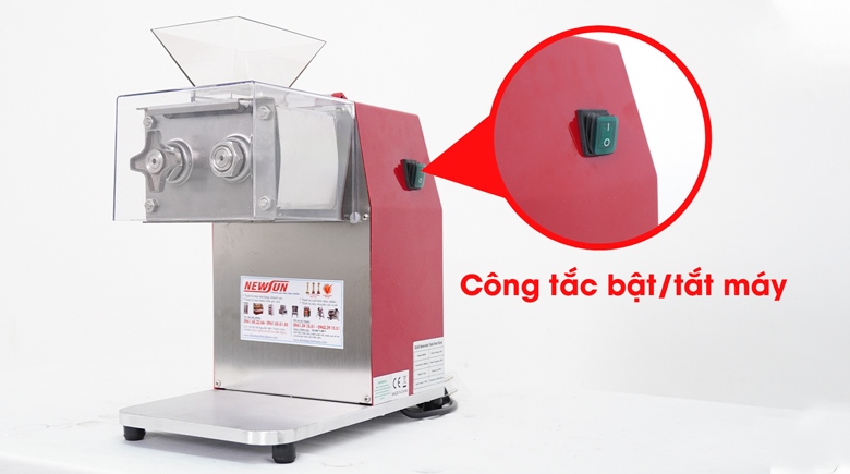 Công tắc điều khiển đơn giản, thao tác dễ dàng 