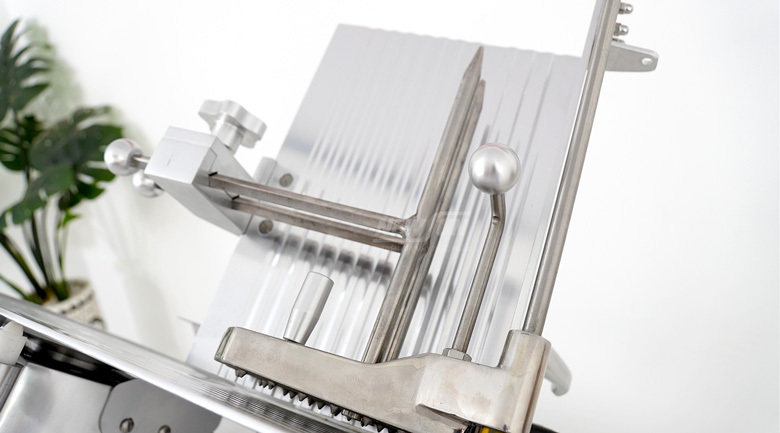 may-thai-thit-se-lanh-sl300bn-ban-cao-cap-1-14 may thai thit se lanh sl300bn ban cao cap 1 14